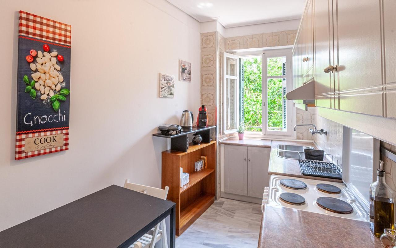 Sunny Apartment On The 2Nd Floor In Bohemian Psiri In Athens' Historic Center-In Vivo Apartments Esterno foto